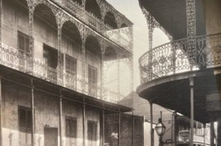 Image reflecting New Orleans which is the setting for the theme Blanche's alcoholism.